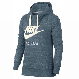 BRAND NEW Vintage Nike sweatshirt